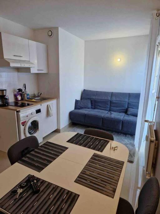 סן-דני Residence Du Grand Stade מראה חיצוני תמונה