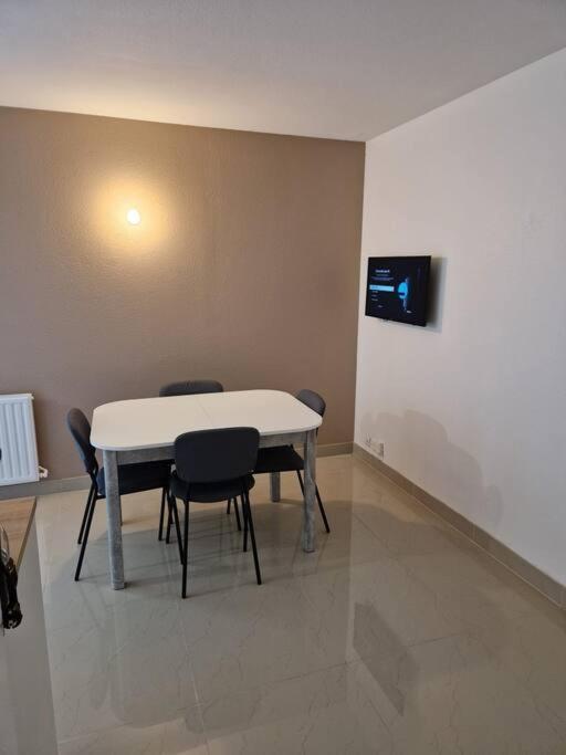 סן-דני Residence Du Grand Stade מראה חיצוני תמונה